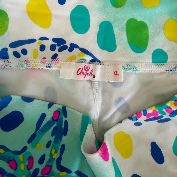 Aryeh Multicolor Patterned Shorts - Picture 2 of 3